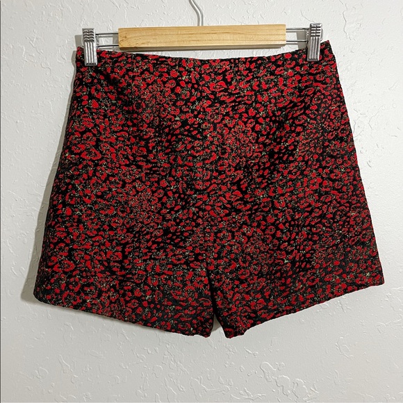 NWT Zara High Rise Tweed Shorts Red Black M - Picture 2 of 9